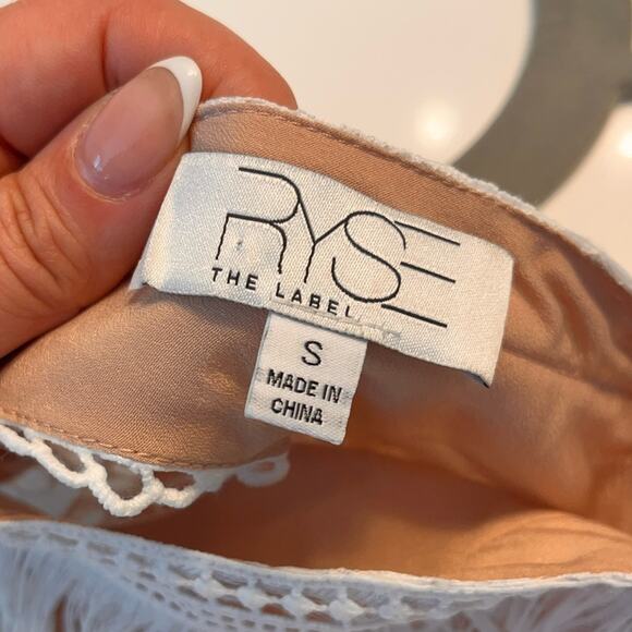 Ryse the Label Michi Lace Knee Length Dress NWOT size Small - Picture 12 of 13